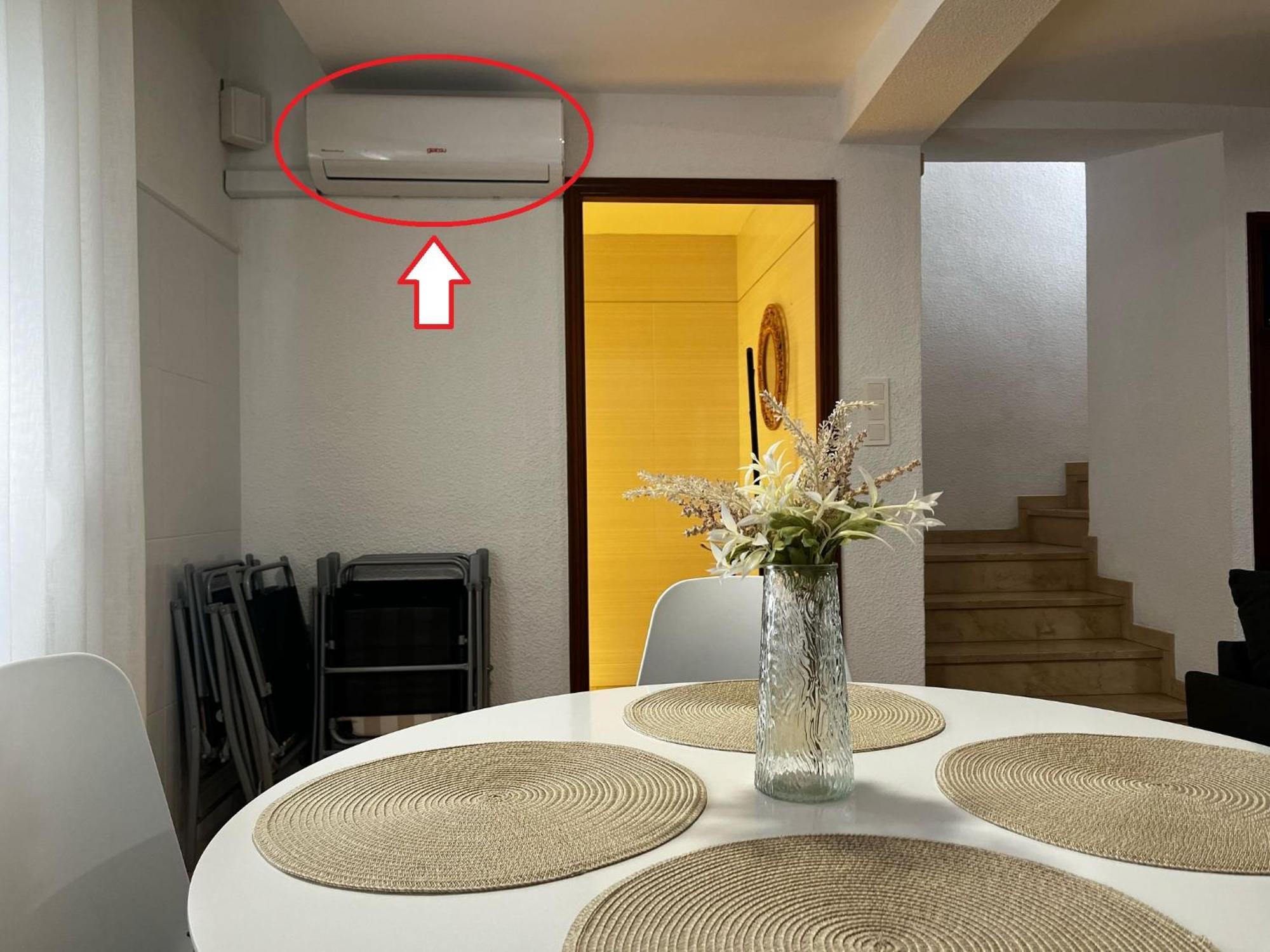 فيلا Casa Calera. Con Terraza Y Bbq سانتا بولا المظهر الخارجي الصورة